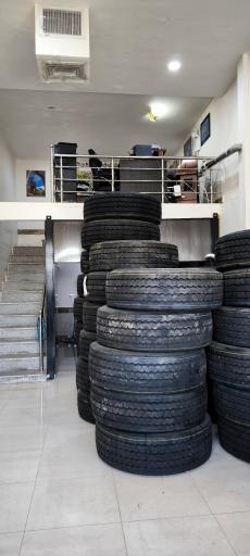 عکس بازرگانی رینگ و لاستیک تایرسافت