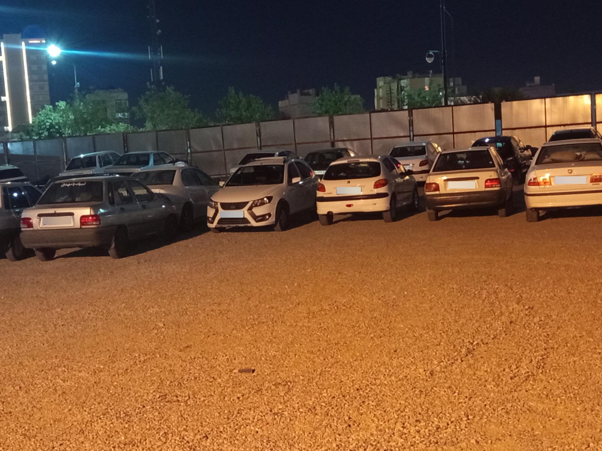 عکس پارکینگ شبانه روزی محمدیه