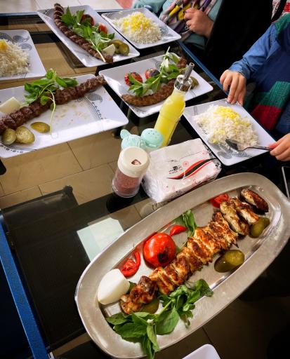 عکس رستوران الماس شرق