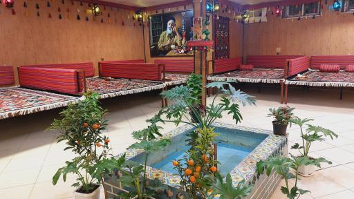 عکس دیزی سرای چهارباغ انجدان شعبه ۲