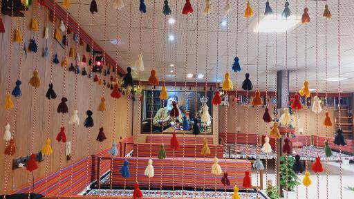 عکس دیزی سرای چهارباغ انجدان شعبه ۲