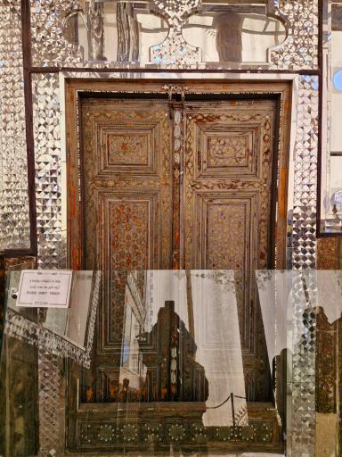 عکس تخت مرمر