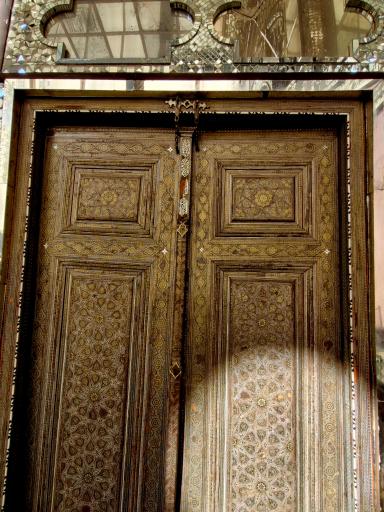 عکس تخت مرمر