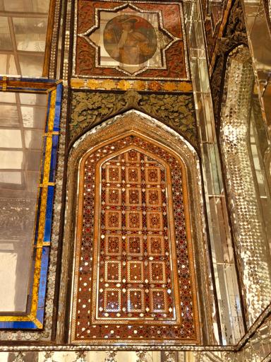 عکس تخت مرمر