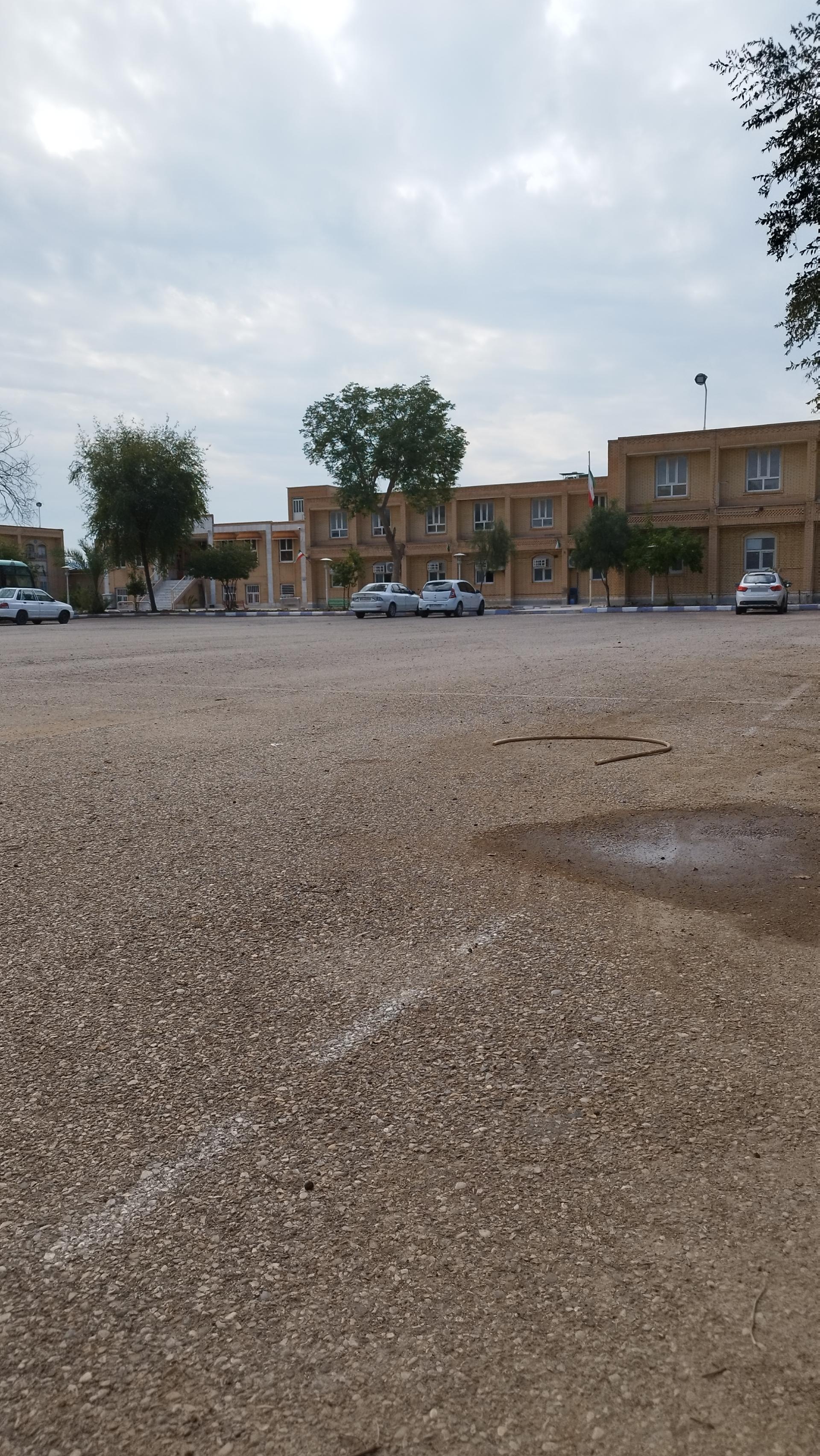 عکس دانشکده فنی و حرفه ای پسران دزفول دکتر عصاریان