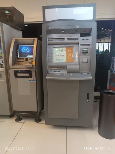 عکس خودپرداز بانک ملی ایران