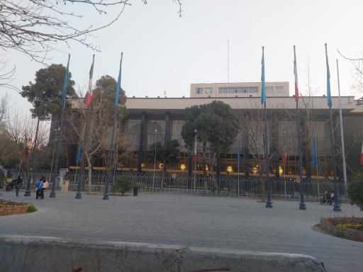 عکس تالار وحدت