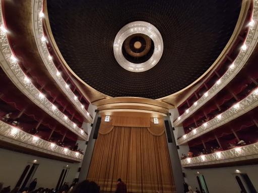 عکس تالار وحدت