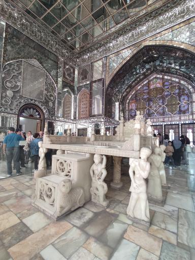 عکس تخت مرمر