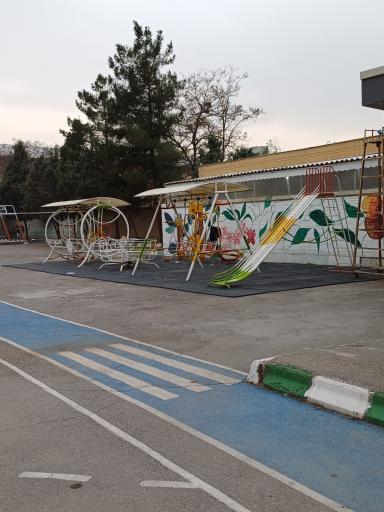 عکس دبیرستان شاهد دخترانه خاندان قفلی