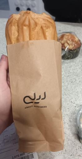 عکس کافه و شیرینی لیلی