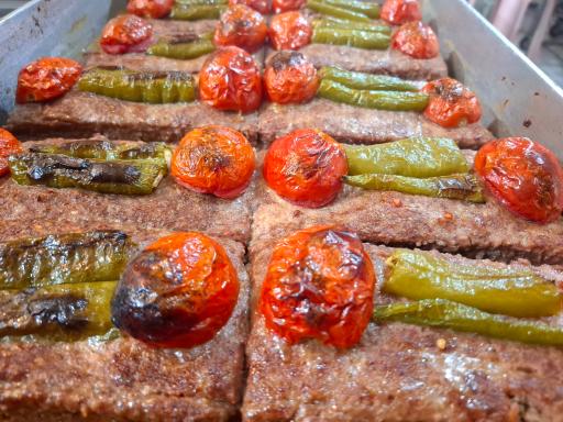 عکس غذارسان رزق حلال