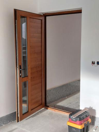 عکس حاتم پروفیل