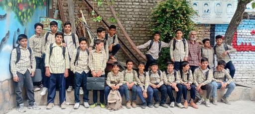 دبیرستان غیردولتی صبح امید 