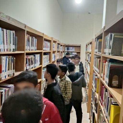 دبیرستان غیردولتی صبح امید 