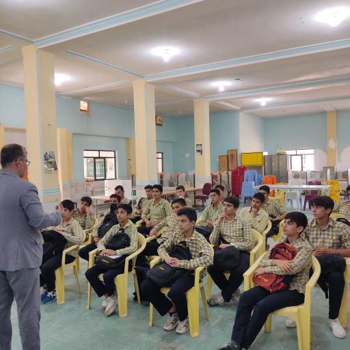 دبیرستان غیردولتی صبح امید 