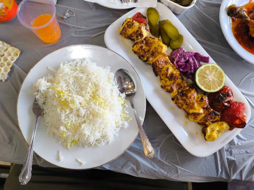 عکس رستوران باران