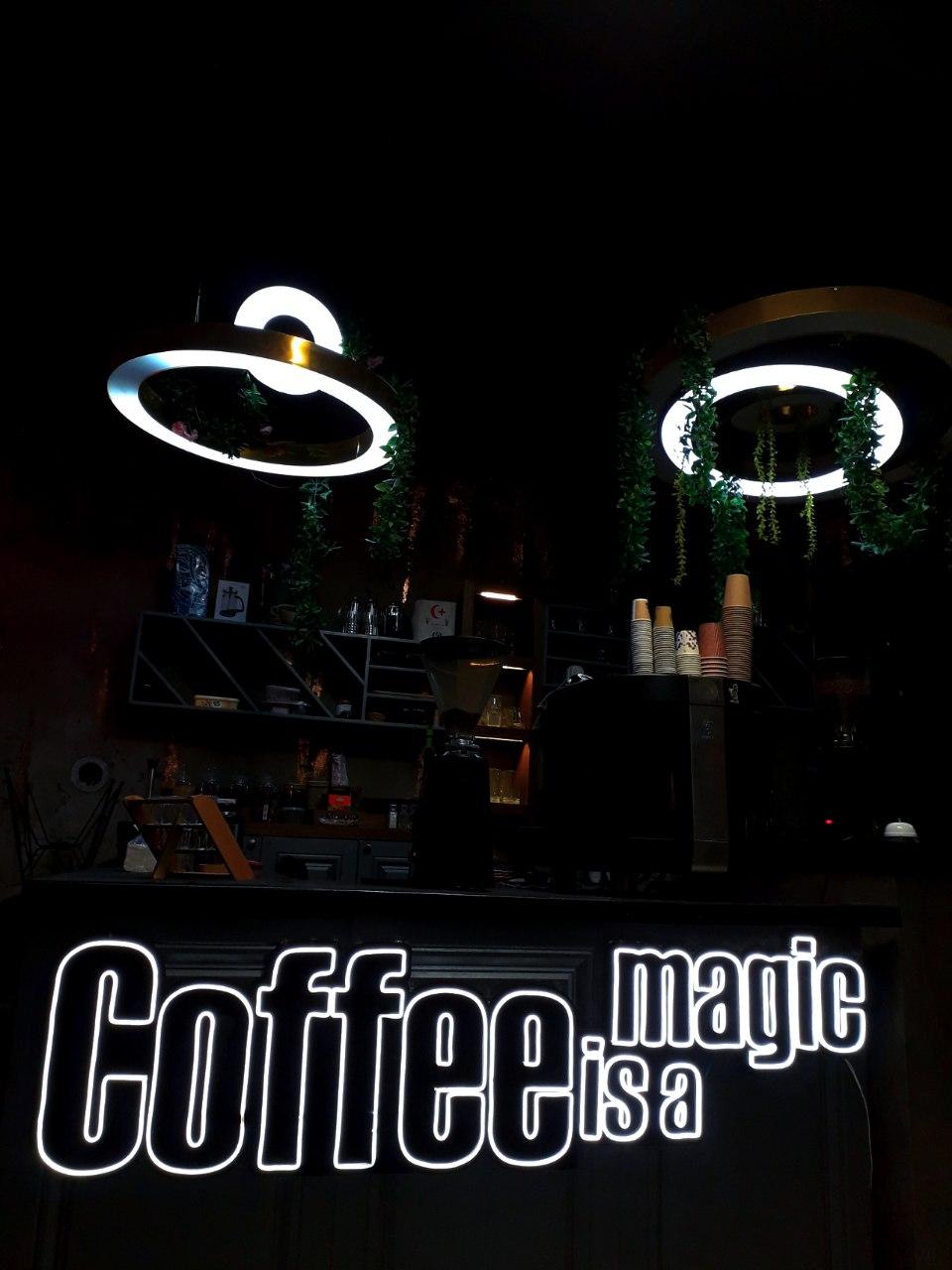 عکس کافه شادی