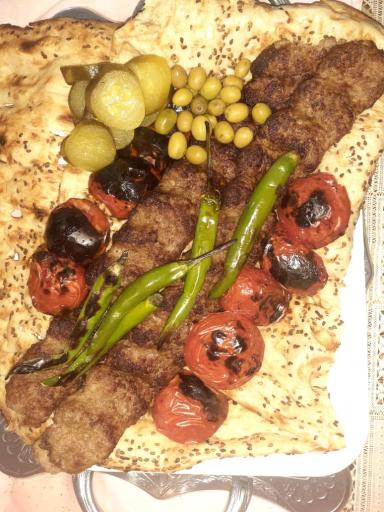عکس چلو کبابی نیکان