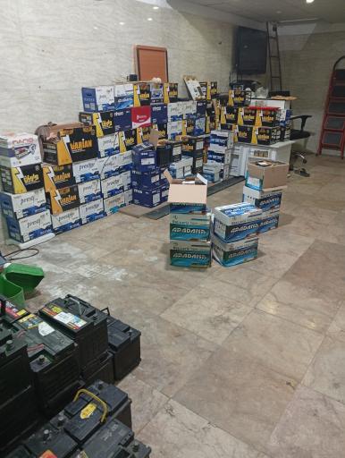 عکس باتری فروشی