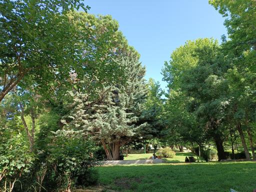 بوستان مردم