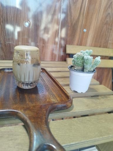 عکس کافه صبحانه خوری پاندا 