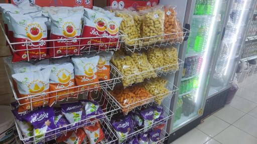 عکس عطاری و سلامت کده راه سبز