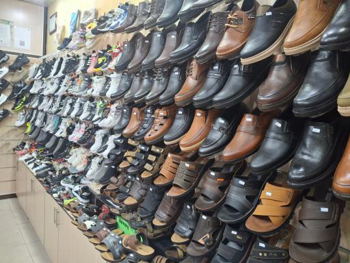 عکس کفش فروشی رجب زاده