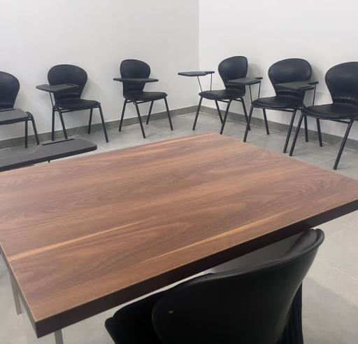 عکس آموزشگاه زبان خارجی اورست