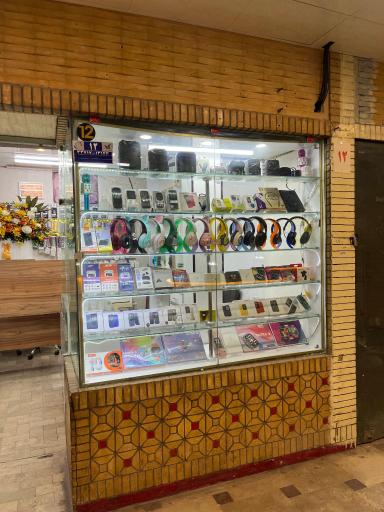 تعمیرات و لوازم جانبی موبایل نوافیکس