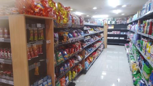 عکس افق کوروش (چهارراه تلفنخانه)