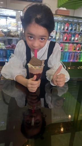 عکس کافه بستنی فریژن