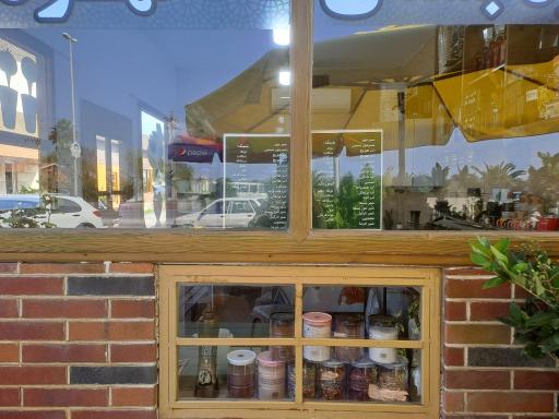 عکس کافی شاپ دریاچه