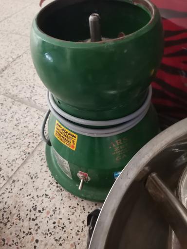 عکس نمایندگی فروش انواع خامه گیر یا چرخ شیر قابل