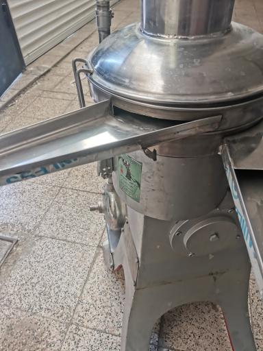 عکس نمایندگی فروش انواع خامه گیر یا چرخ شیر قابل