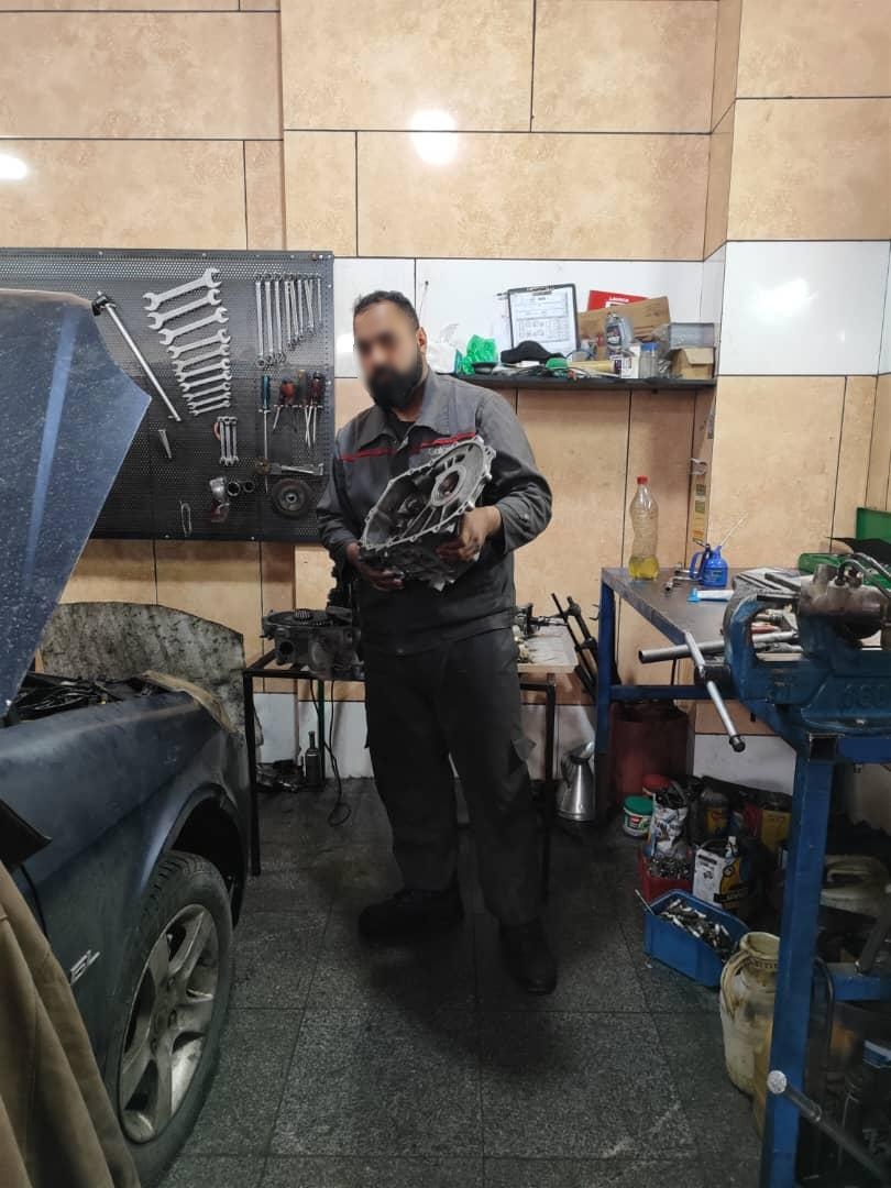 عکس تعمیر تخصصی گیربکس حسن احترامی