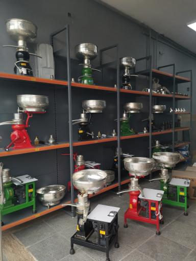 عکس نمایندگی فروش انواع خامه گیر یا چرخ شیر قابل