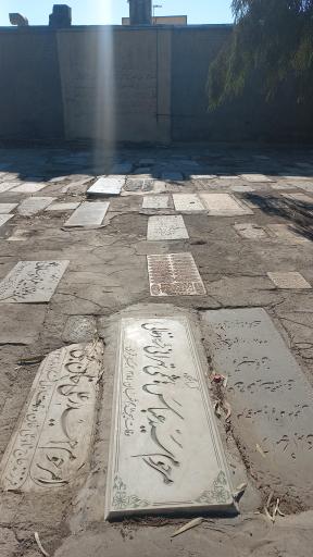 عکس مزار سید عباس هاشمی تهرانی (ذغالی)