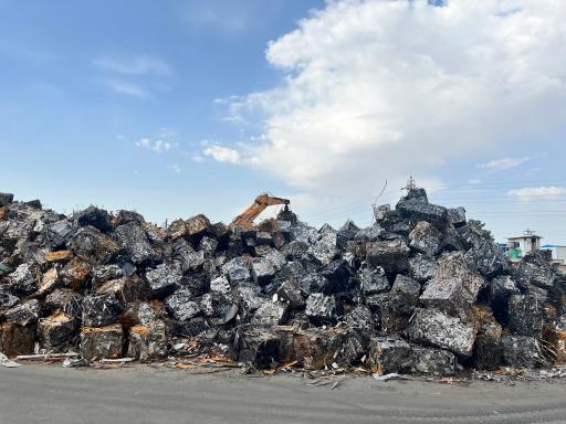 عکس انبار ضایعات آهن عظیمی