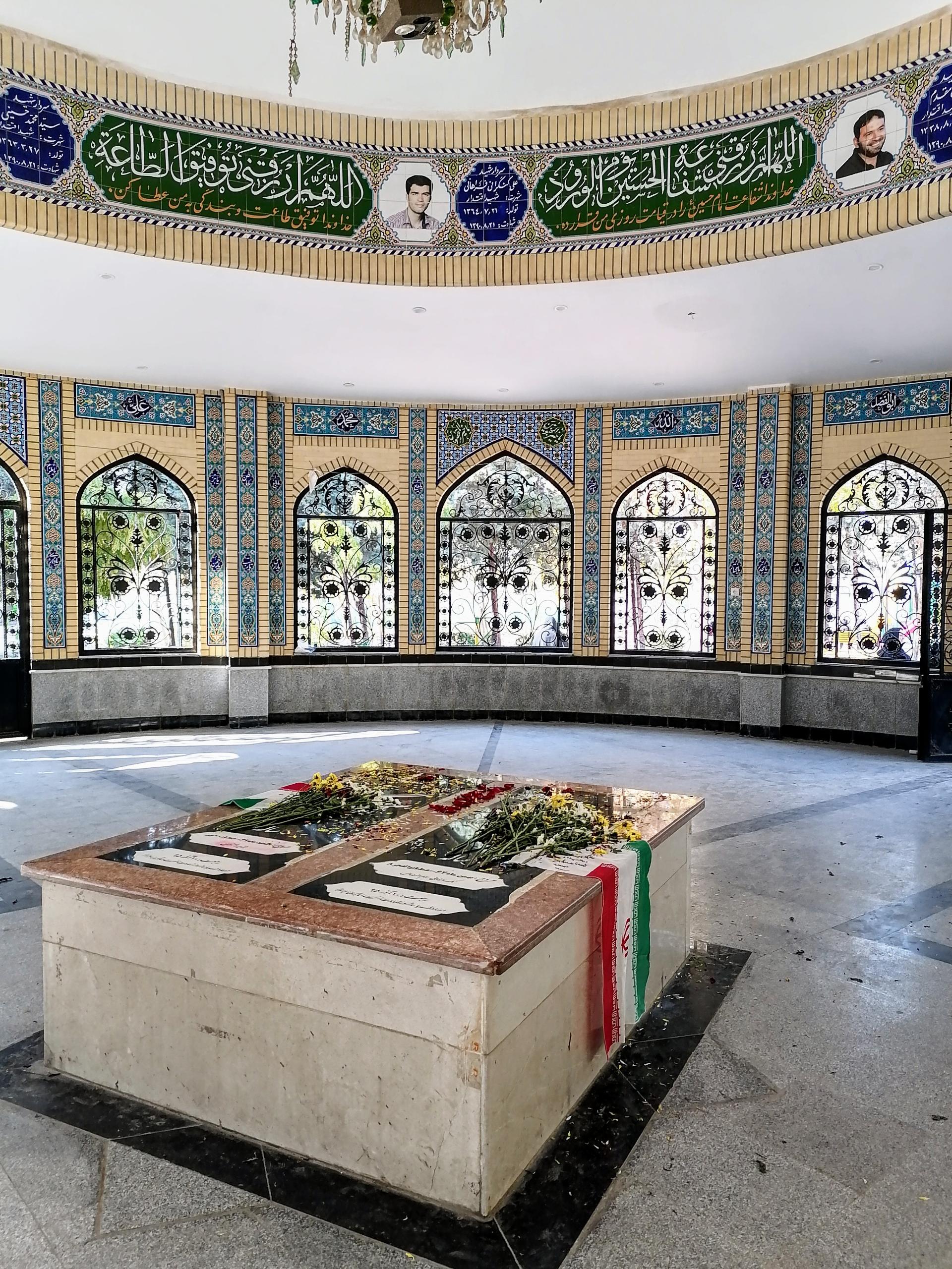 عکس مقبره الشهداء