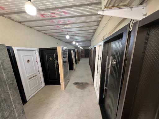 عکس مرکز پخش صنوبر درب 