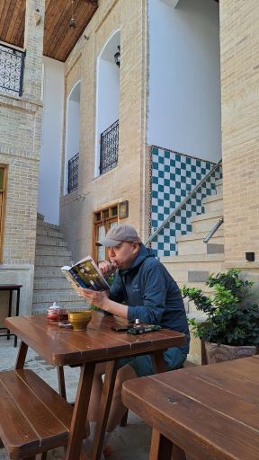 اقامتگاه سنتی خانه طاوسی 