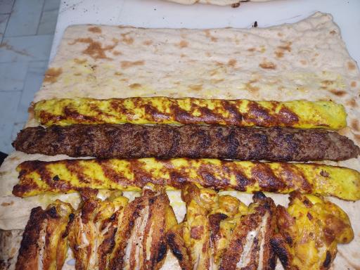 عکس کبابی اعتماد گلپایگان