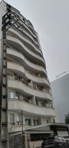 عکس ساختمان برج طلائی