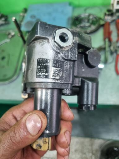 عکس تعمیر پمپ و انژکتور دکتر دیزل 