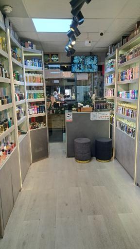 عکس عطر کیان (شعبه پاساژ گلدیس)