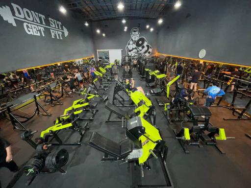 عکس باشگاه ورزشی هاشم عطایی