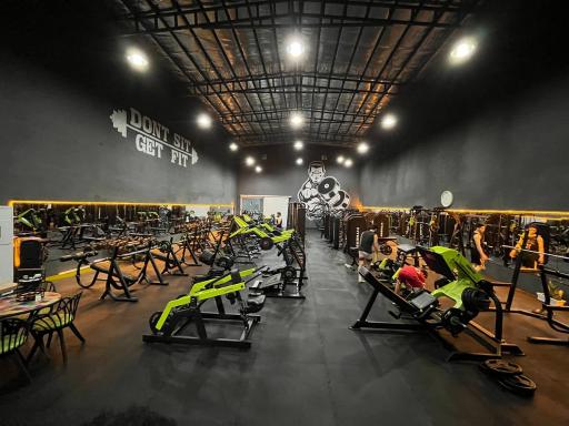 عکس باشگاه ورزشی هاشم عطایی