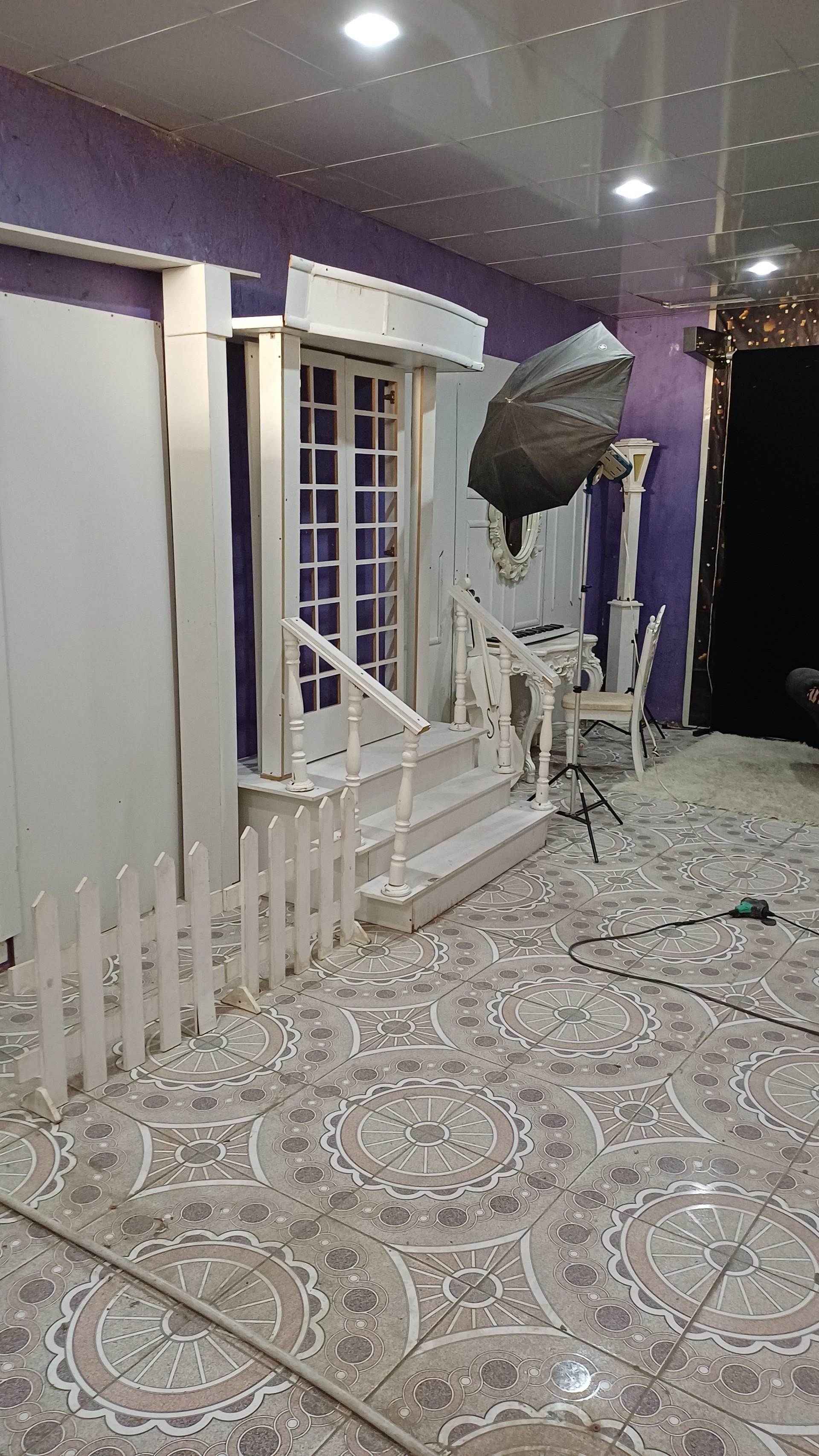 عکس آتلیه عکاسی نیمرخ