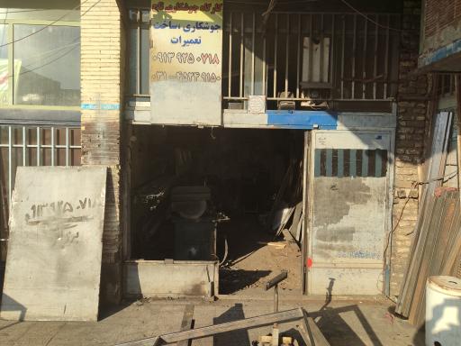 عکس جوشکاری درب و پنجره فلزی تاج